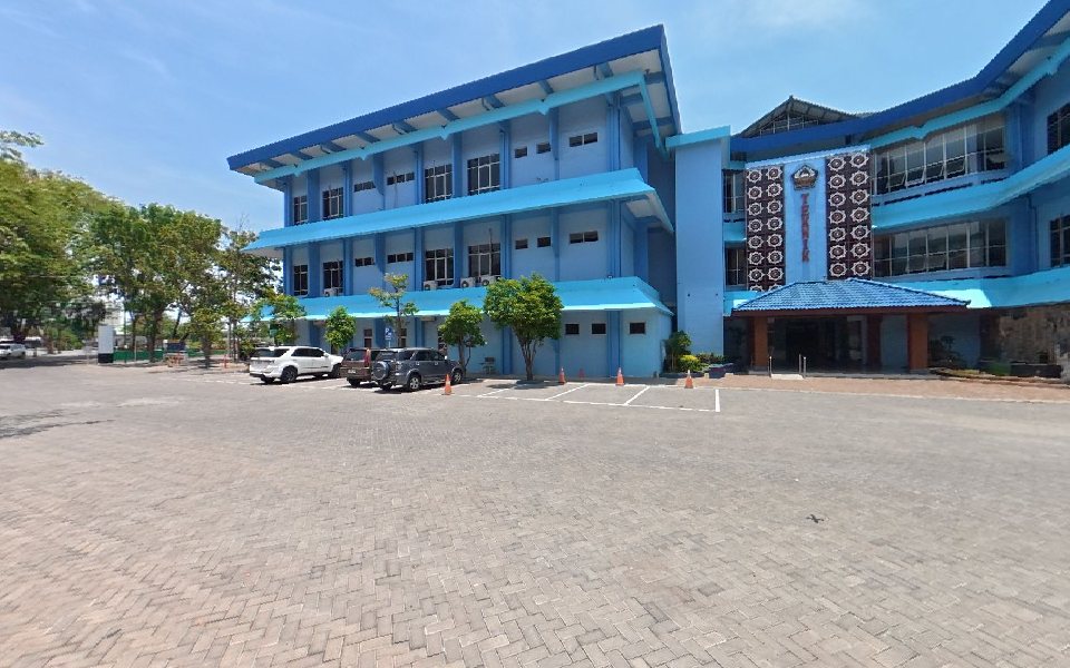 Parking Area & Front Garden